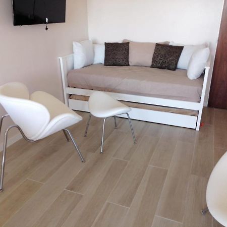 Petit Apartment En Avenida Belgrano Buenos Aires Eksteriør bilde