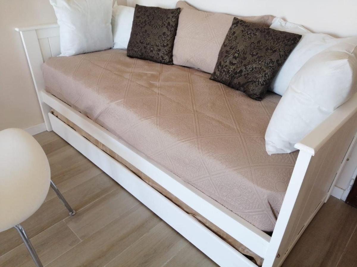 Petit Apartment En Avenida Belgrano Buenos Aires Eksteriør bilde