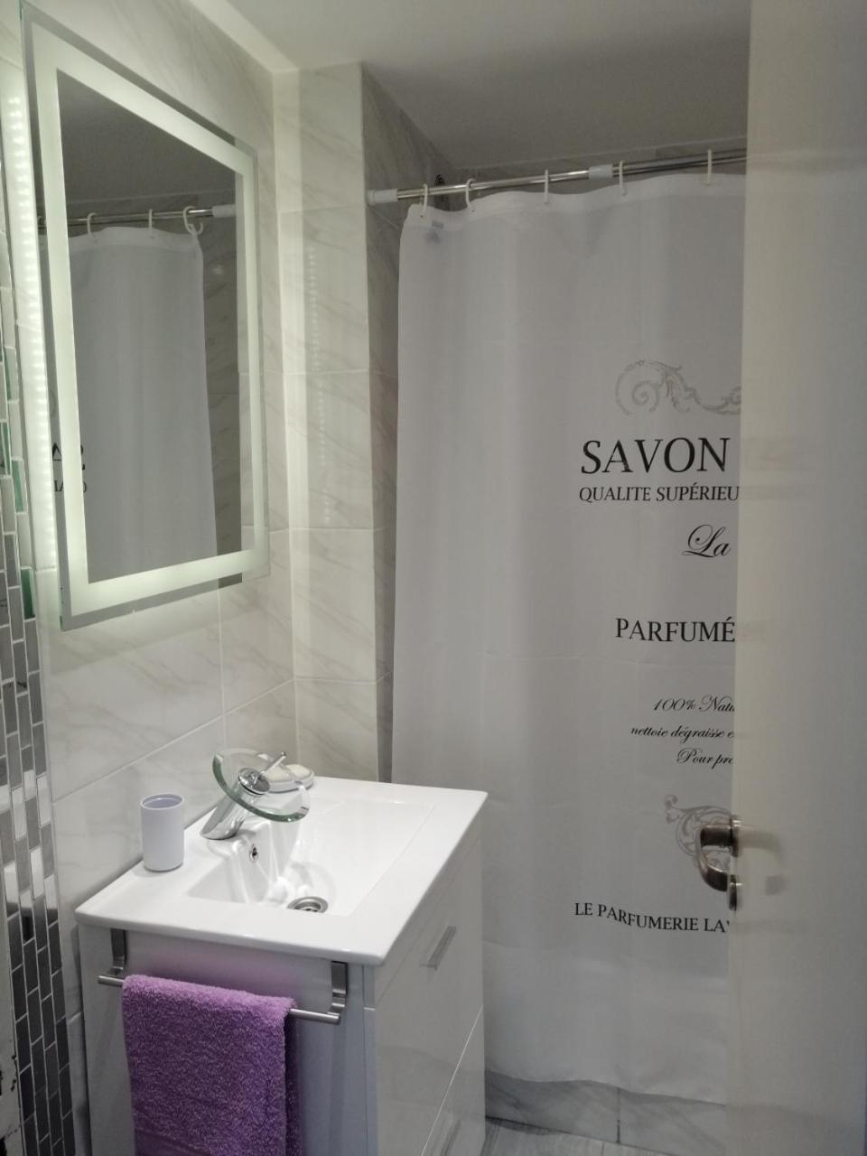 Petit Apartment En Avenida Belgrano Buenos Aires Eksteriør bilde